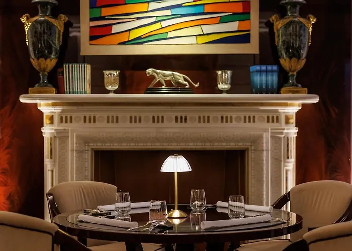 Lord Byron - Small Luxury Of The World Otel