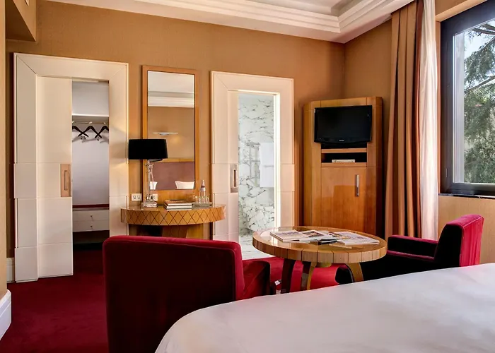 Hotel Lord Byron - Small Luxury Of The World 5*