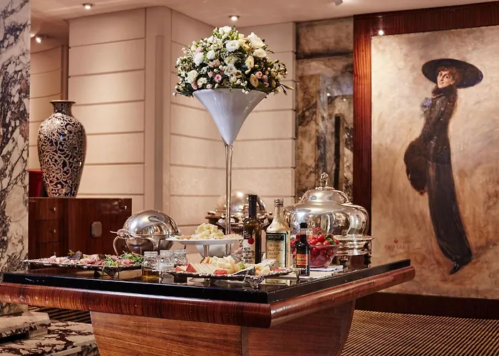 Hotel Lord Byron - Small Luxury Of The World