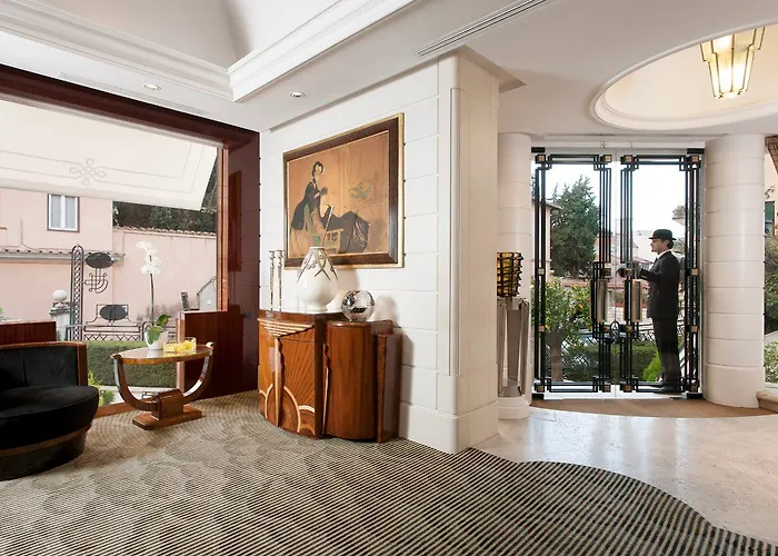 Hotel Lord Byron - Small Luxury Of The World